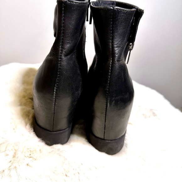 Summit by White Mountain made it Italy leather wedge bootie - Picture 3 of 4